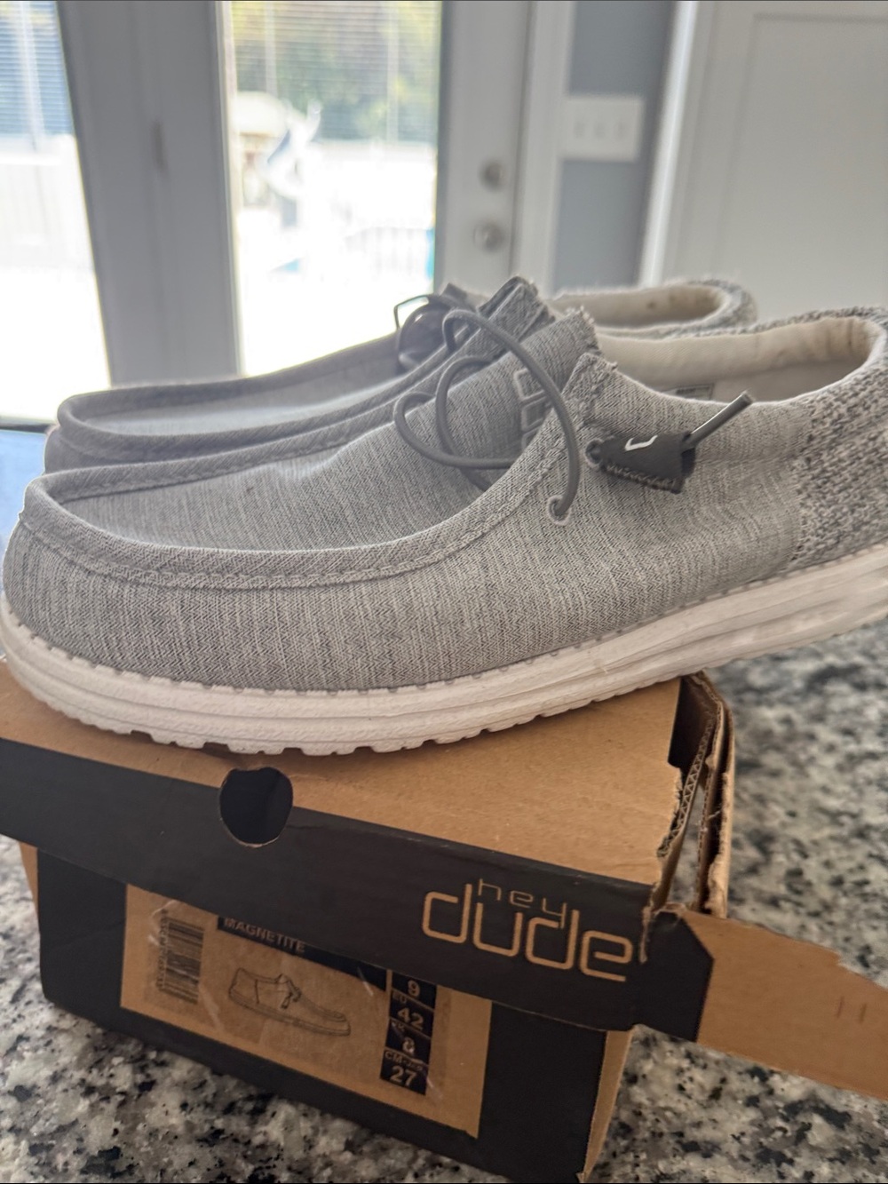 Hey Dude Shoes - Picture 3 of 7
